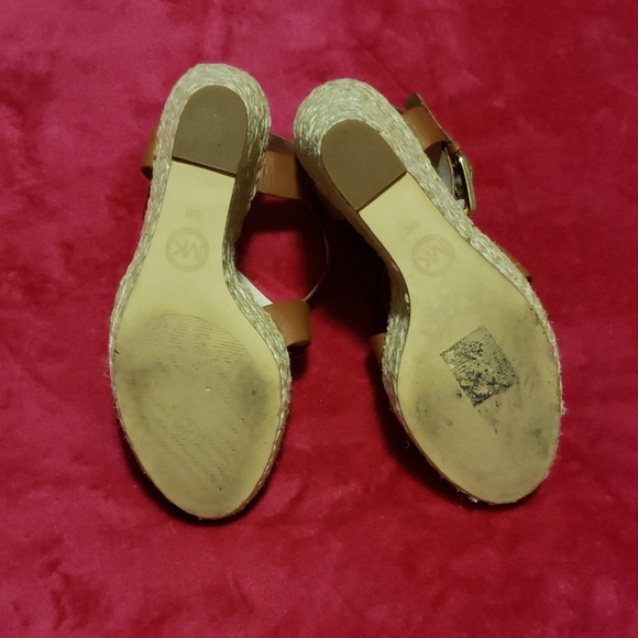 Michael Kors Wedge Sandals!! - Picture 3 of 8